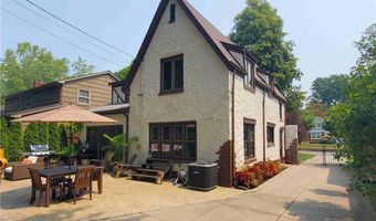 165 Lamarck Dr, Amherst, NY 14226