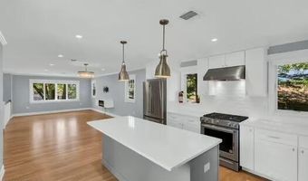 430 Church St, Belford, NJ 07718