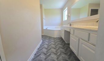 3019 Shadow Lake Dr, Indianapolis, IN 46217