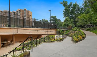 5904 MOUNT EAGLE Dr 718, Alexandria, VA 22303