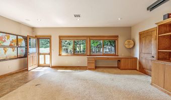 550 Crowson Rd, Ashland, OR 97520