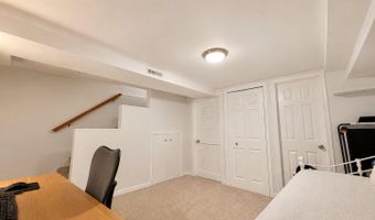 609 S HENRY St, Alexandria, VA 22314