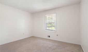8502 WOODBINE Ln, Annandale, VA 22003