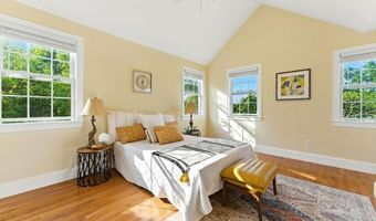 582 Trapelo Rd 582, Belmont, MA 02478