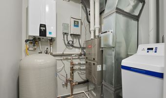 47 Lane 345 Crooked Lk, Angola, IN 46703