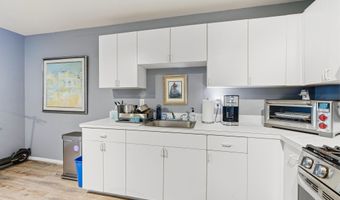 307-341 Main St, Allenhurst, NJ 07711