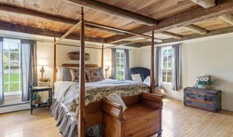 5 Old Manchester Rd, Amherst, NH 03031