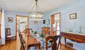 40498 N Sunset Dr, Antioch, IL 60002