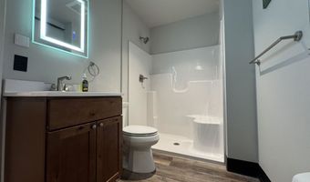 824 W 8th St, Appleton, WI 54914