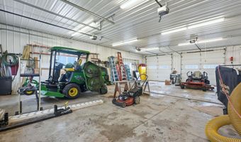 135 E Brown Dr, Avilla, IN 46710