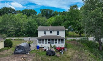 92 Water St, Chester, CT 06412