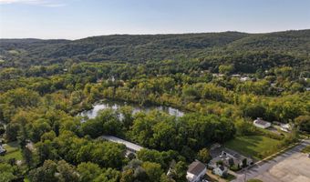 10 Stagecoach Ln, Amenia, NY 12501