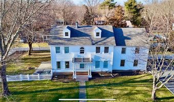 17 Mosher Dr, Barrington, RI 02806