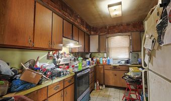 692 Lake 16 Dr, Allegan, MI 49010