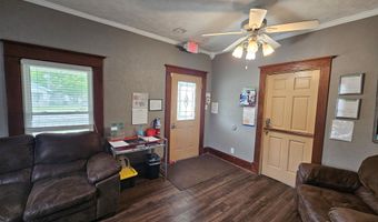 308 W Church St, Aurora, MO 65605