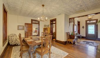 405 W Avenue E, Alpine, TX 79830