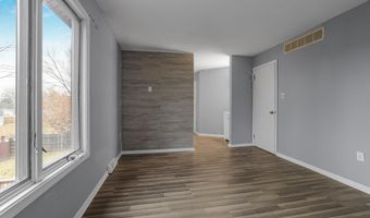 305 S RED LION Ter, Bear, DE 19701