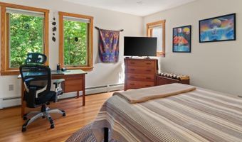 267 S Cove Rd, Burlington, VT 05401