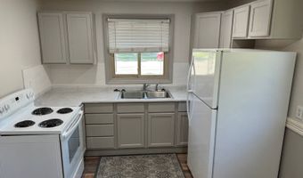 701 Thompson St, Bottineau, ND 58318
