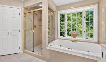 535 Rollingrock Ln, Anderson Twp., OH 45255