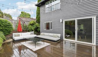 15900 SW BRECCIA Dr, Beaverton, OR 97007