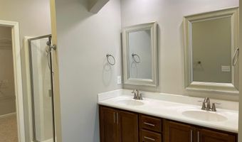626 Edgewater Ridge Ct, Apex, NC 27523