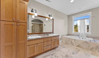 96546 SUNRIDGE Ter, Brookings, OR 97415