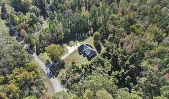 1635 Robertson Rd, Blue Springs, MS 38828