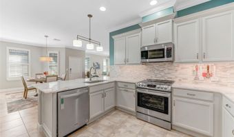 5438 SUNSET FALLS Dr, Apollo Beach, FL 33572