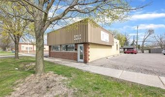 5043 Allen Rd, Allen Park, MI 48101