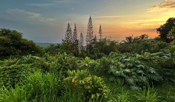 82-5960 WAKIDA Dr, Captain Cook, HI 96704