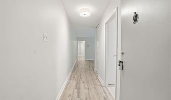 10607 KENILWORTH Ave K-202, Bethesda, MD 20814