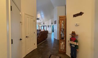 1684 S Tenen Pass Dr, Benson, AZ 85602