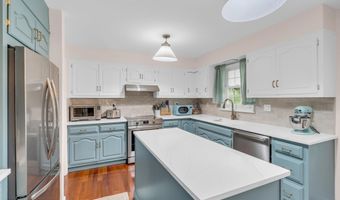 118 E Highland Ave, Atlantic Highlands, NJ 07716