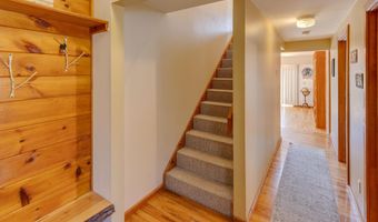 176 Reservoir Rd, Campton, NH 03223