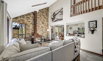 25 Arciel Dr, Albrightsville, PA 18210