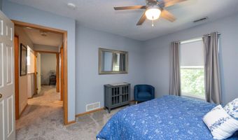 1121 NW Prairie Ridge Dr, Ankeny, IA 50023