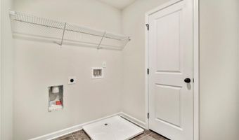 636 Rodeo Dr, Auburn, GA 30011