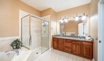 201 W 30TH St 302, Bayonne, NJ 07002