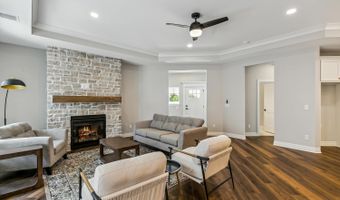 304 W Pepper Tree Rd, Andover, KS 67002