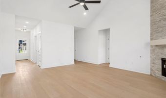 6902 SW Basswood Ave, Bentonville, AR 72713