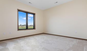 1716 N 18th St, Aberdeen, SD 57401