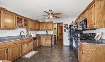 916 E 27th St, Baxter Springs, KS 66713