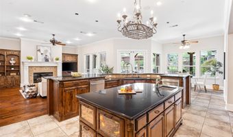 14907 Lake Forest Dr, Addison, TX 75254