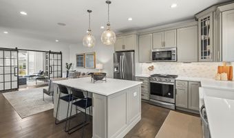 1 Brentwood Cir 1, Danbury, CT 06810