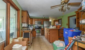 179 County Rd, Ashby, MA 01431