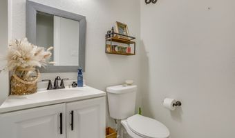 109 W Purdom Ave, Alvarado, TX 76009