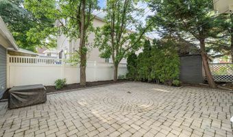 829 AVENUE C, Bayonne, NJ 07002