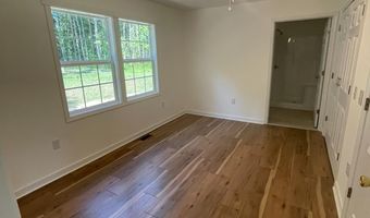 212 Cornfield Ln, Appomattox, VA 24522