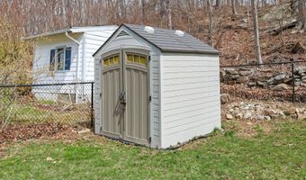 3 Mary Ann Dr, Danbury, CT 06811